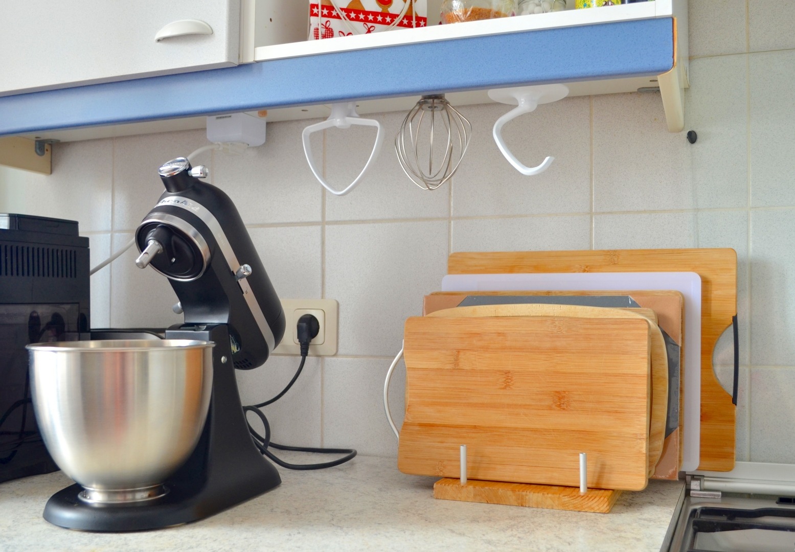 DIY KitchenAid attachments holder (dimensions and building) - DIY Projects